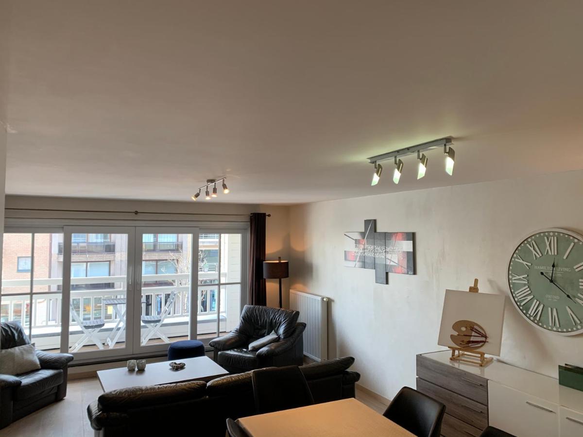 Mainstreet Knokke Apartment Bagian luar foto
