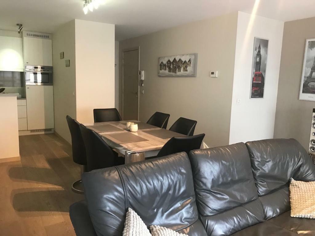 Mainstreet Knokke Apartment Bagian luar foto